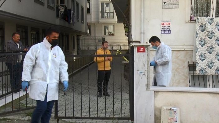 Esenyurt’ta bir kadın, 5’inci katın terasından düştü