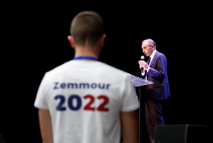Fransa'da anket: Emmanuel Macron ile Eric Zemmour ikinci tura kalıyor