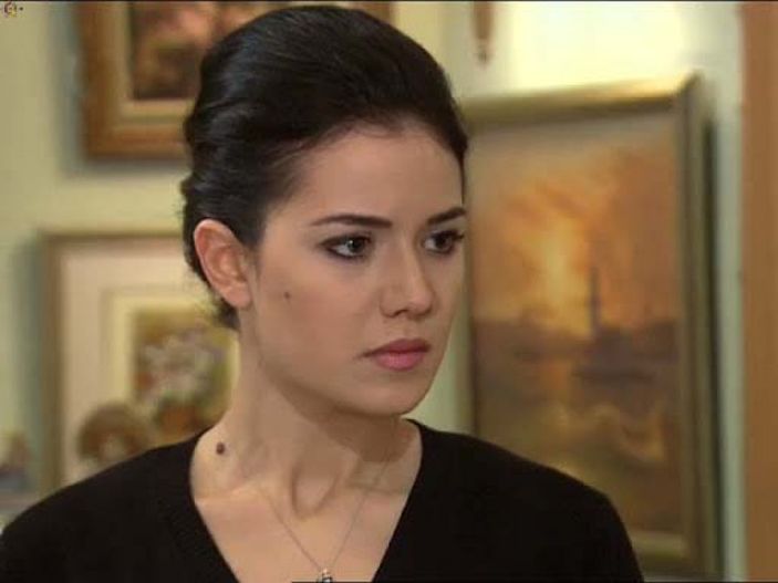 Alparslan'ın Akça Hatun'u Fahriye Evcen eski haliyle herkesi şaşırttı! İşte yıllar içindeki değişimi