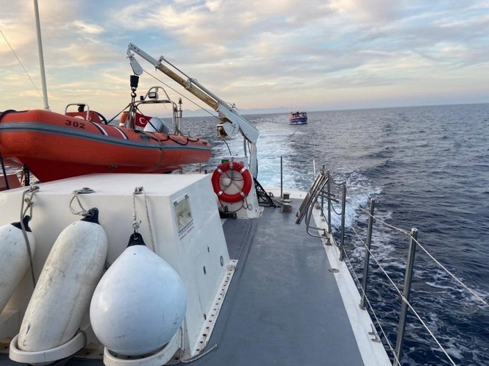 Ege Denizi açıklarında 145 kaçak göçmen kurtarıldı