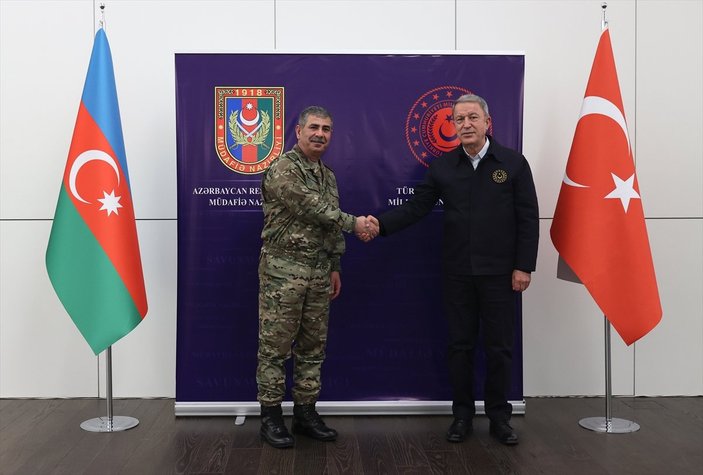 Azerbaycanlı Bakan Hasanov: Azerbaycan ordusundan birçok asker Türkiye'de eğitildi