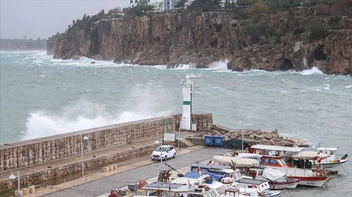 Antalya ve Isparta için fırtına uyarısı