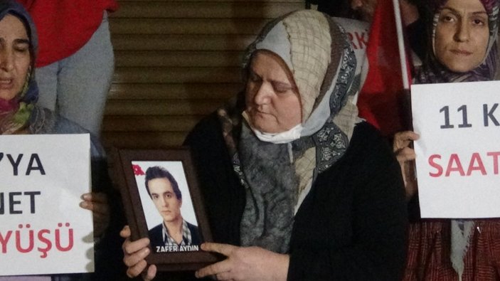 Diyarbakır annesi: HDP kızları erkeklerle, erkekleri de kızlarla kandırıyor