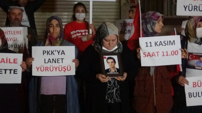 Diyarbakır annesi: HDP kızları erkeklerle, erkekleri de kızlarla kandırıyor