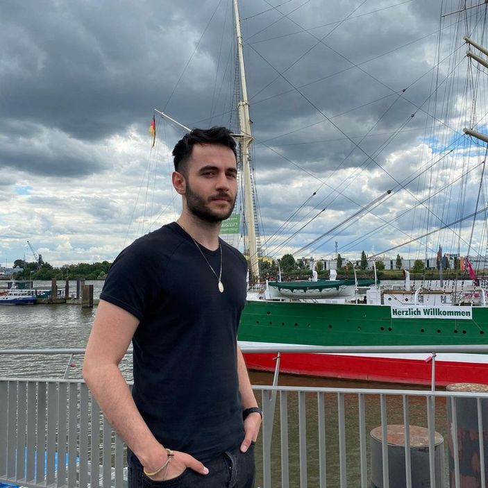 Yabancı Damat'ın Mustafa Can'ı delikanlı oldu! Yakışıklılığıyla herkesi mest etti