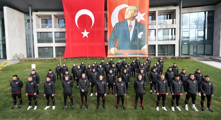 A Milli Takım, Mustafa Kemal Atatürk'ü andı