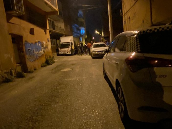 İzmir'de kavga ayırmak isteyen 2 çocuk babası vefat etti
