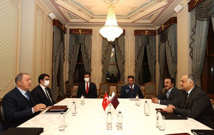 Hulusi Akar, Katarlı mevkidaşı El-Atiyye ile görüştü