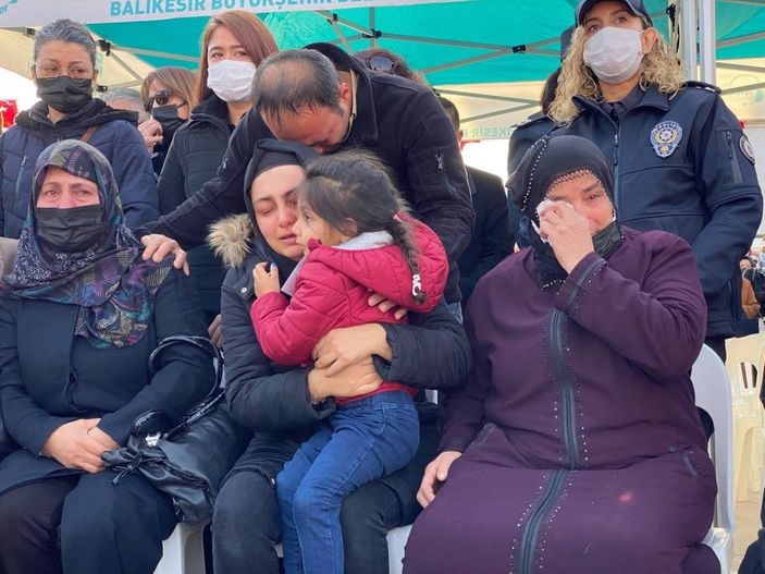 Balıkesir'de polis memuru son yolculuğuna uğurlandı