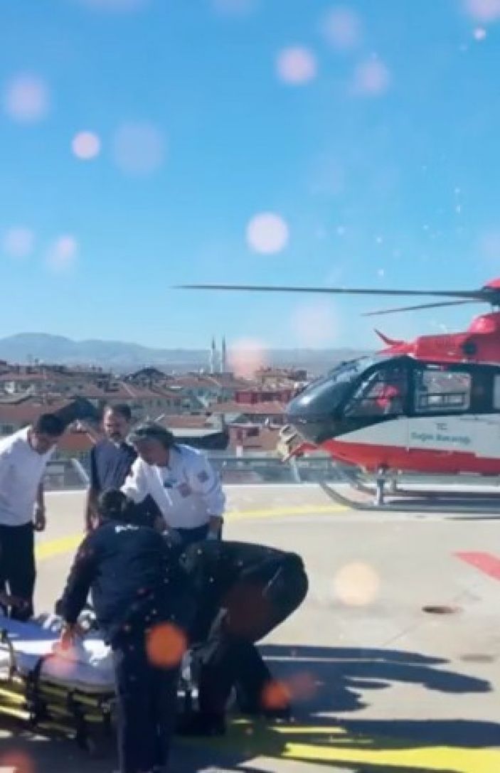 Fahrettin Koca'dan hava ambulans filosu paylaşımı