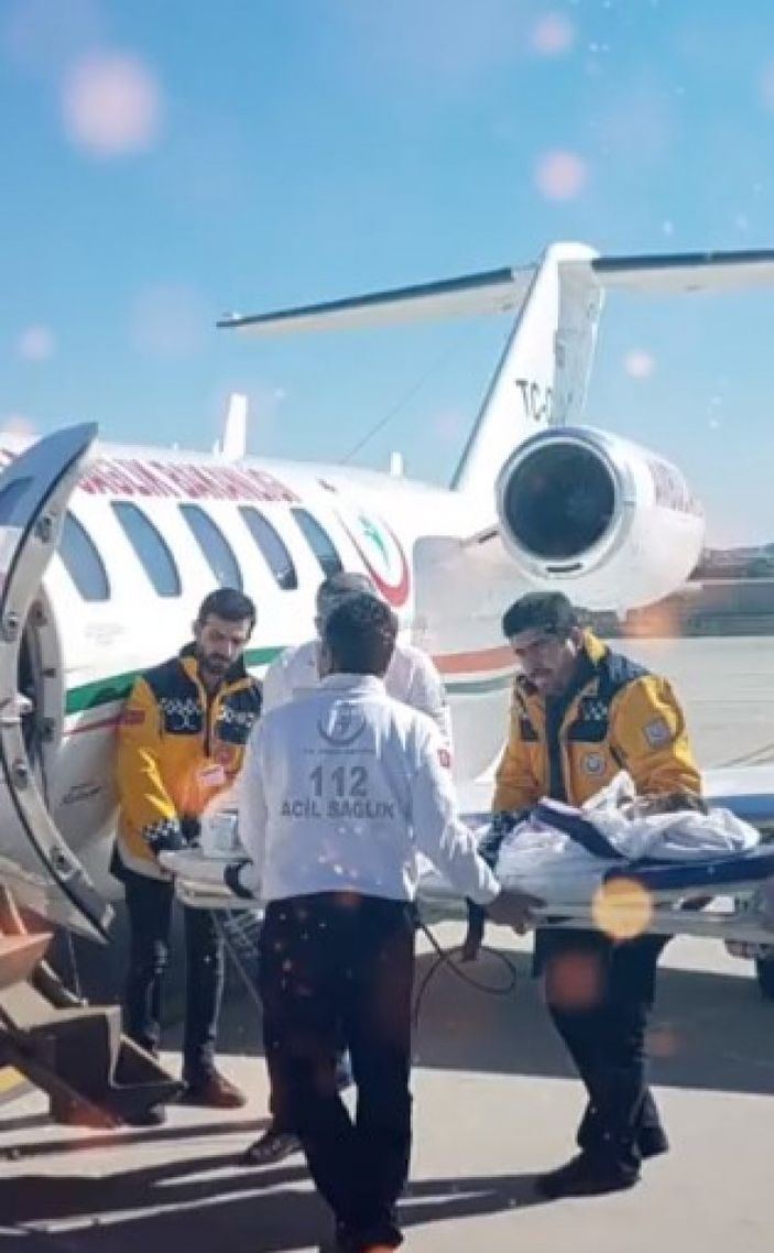 Fahrettin Koca'dan hava ambulans filosu paylaşımı