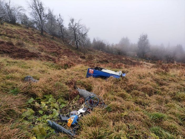 a Rize'de kurtarma çalışmasındaki jandarma aracı uçurumdan düştü