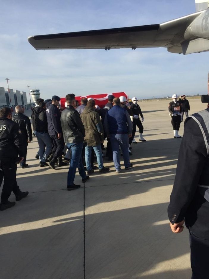 Balıkesir'de polis memuru son yolculuğuna uğurlandı