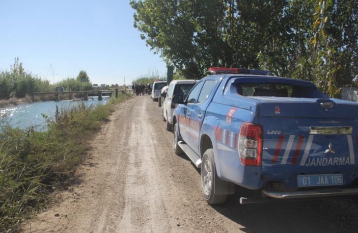 Adana’daki sulama kanalında ceset bulundu: Çuvala koyup attılar