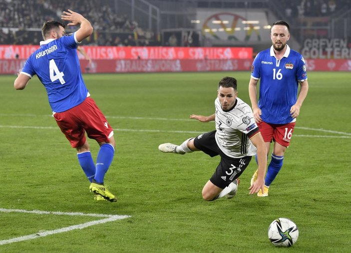 Almanya, Lihtenştayn'ı 9 golle geçti