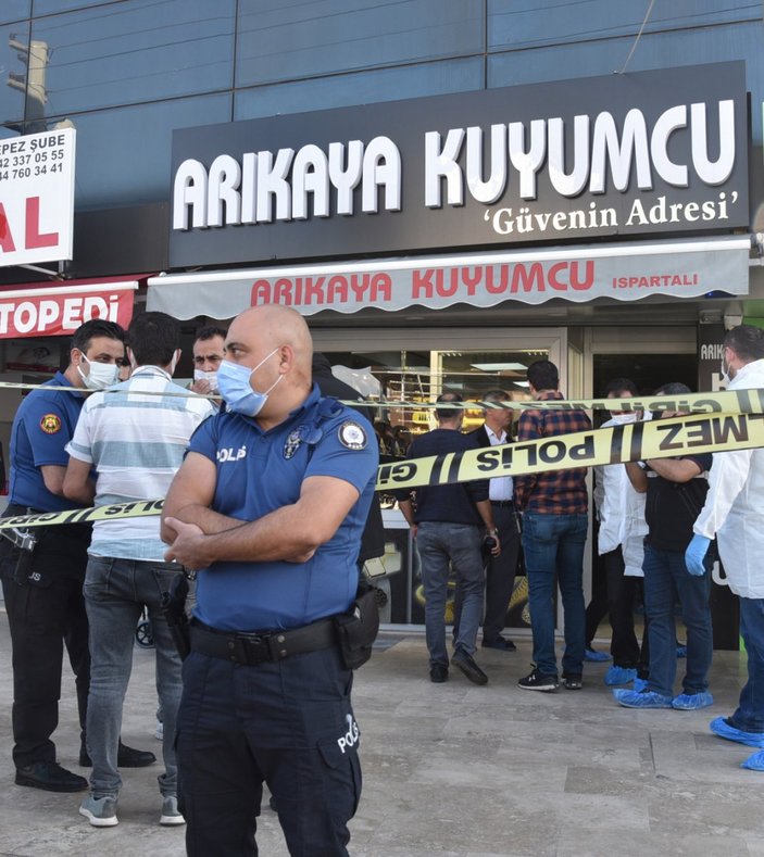 Antalya'da kuyumcuyu öldüren şahsa ağırlaştırılmış müebbet hapis