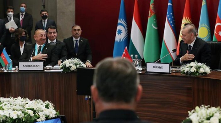 Cumhurbaşkanı Erdoğan'dan Aliyev'e 'Türk Dünyası Ali Nişanı'