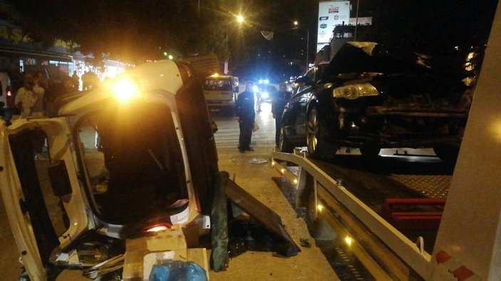 Adana'da gerçekleşen kazada 3 kişi yaralandı