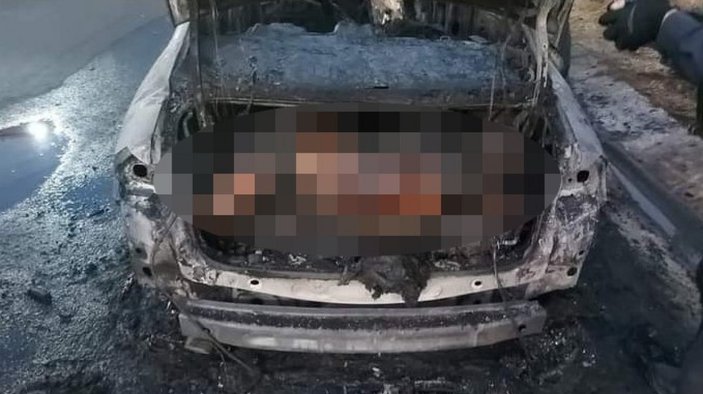 Meksika'da 2 kadını arabaya kilitleyip yaktılar