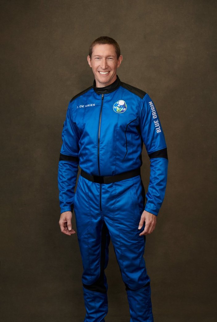 Uzay turisti Glen de Vries, uçak kazasında öldü