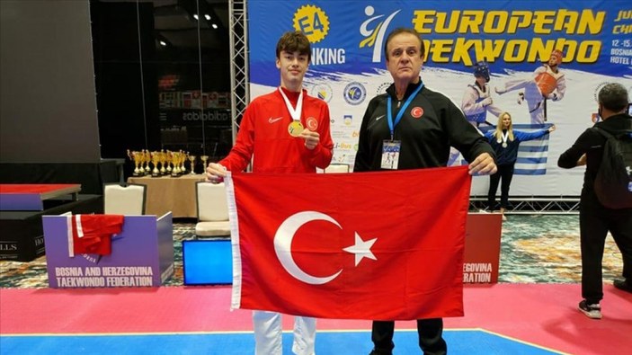 Milli tekvandocu Yiğithan Kılıç, gençlerde Avrupa şampiyonu oldu
