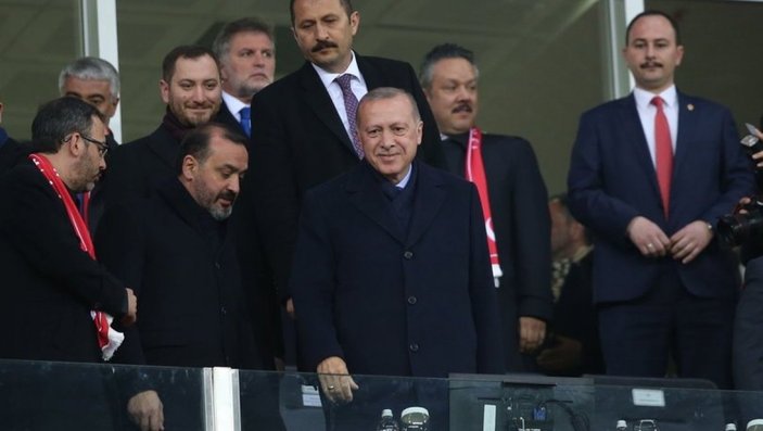 Cumhurbaşkanı Erdoğan Karadağ maçına gidecek