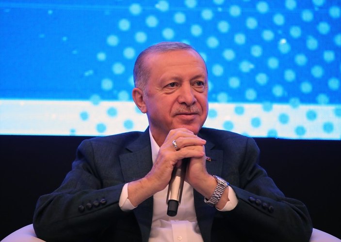 Cumhurbaşkanı Erdoğan Çanakkale türküsüne eşlik etti