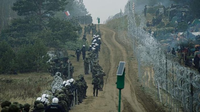 Avrupa'da göçmen krizi: Polonya - Belarus sınırında bekleyiş sürüyor