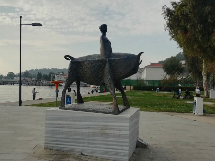 İzmir'in heykelleri bakıma alındı