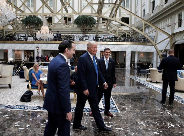 Donald Trump, Washington'daki otelini satışa çıkardı