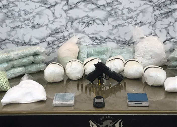 İstanbul'daki lokum kutularından kilolarca uyuşturucu çıktı