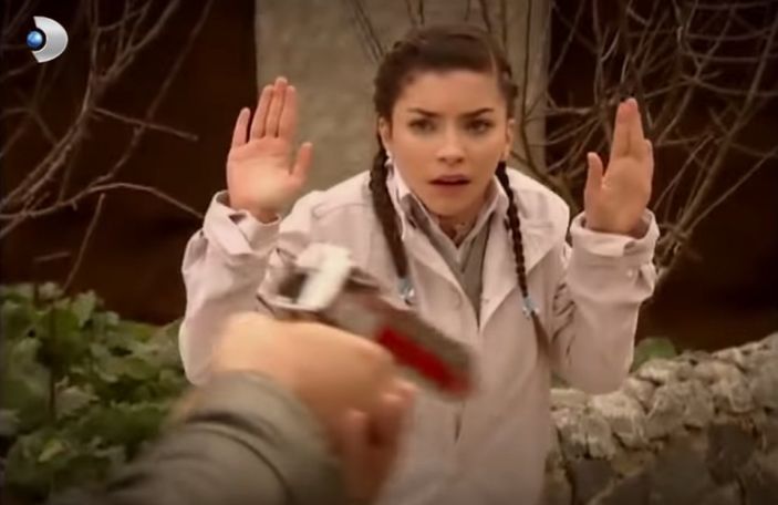 Arka Sokaklar bakın hangi diziye konuk olmuş! Hüsnü Çoban'ı şoke eden karşılaşma...