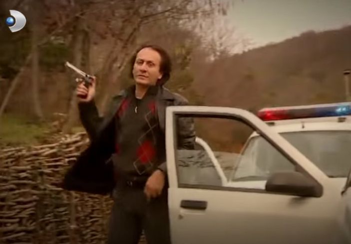 Arka Sokaklar bakın hangi diziye konuk olmuş! Hüsnü Çoban'ı şoke eden karşılaşma...