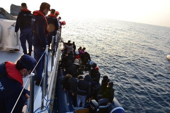 Aydın’da 62 düzensiz göçmen kurtarıldı