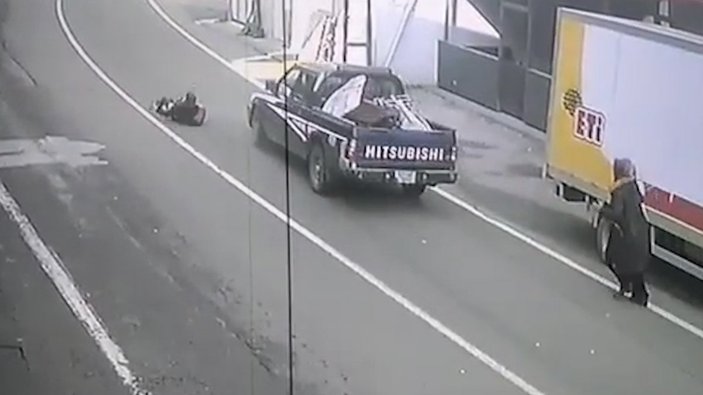 Rize’de kız çocuğuna kamyonet çarptı