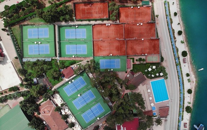 Adana'da uluslararası tenis turnuvası