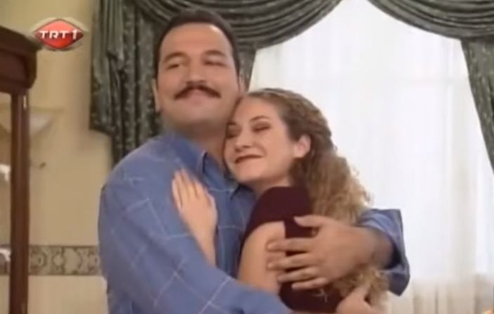 Yasak Elma'nın Feyza'sı Ece Dizdar'ı tanımak imkansız! Meğer o dizide boy göstermiş...