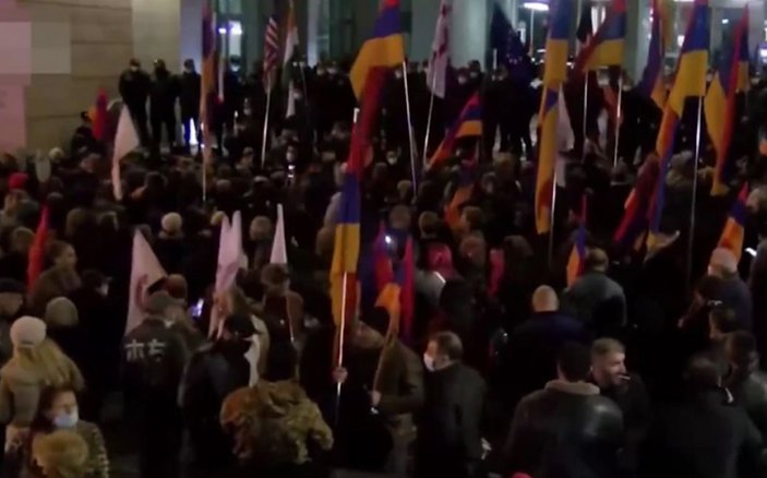 Ermenistan'da Rusya karşıtı gösteri düzenlendi