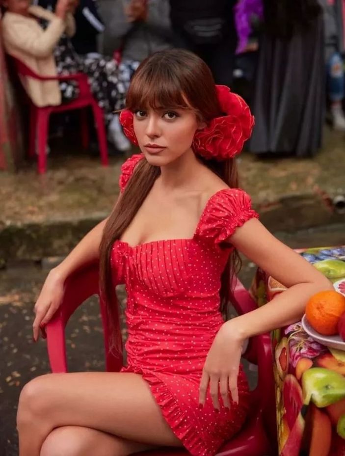 Üç Kuruş'un Leyla'sı kortlara indi! Aslıhan Malbora'nın tenis pozları