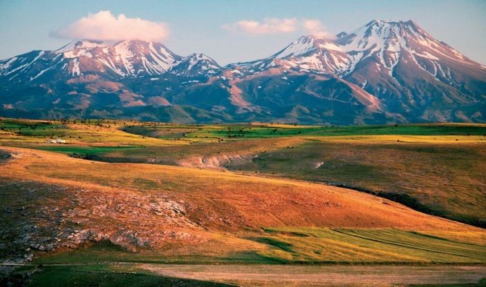 Türkiye’nin 2. büyük volkanik dağı: Hasan Dağı nerede, hangi ilde?