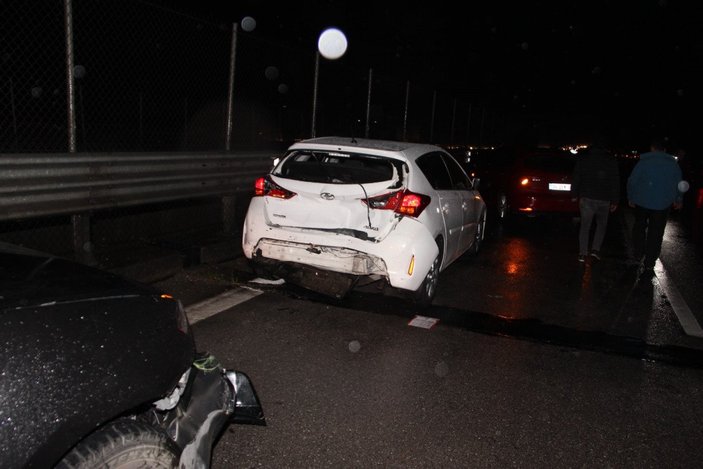 Düzce'de 9 aracın çarpıştığı kaza: 5 yaralı