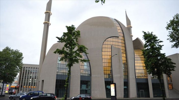 DİTİB Köln Merkez Camisi'ne kundaklama girişimi