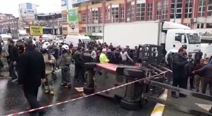 İ Bayrampaşa'da forkliftin altında kalan kişi öldü