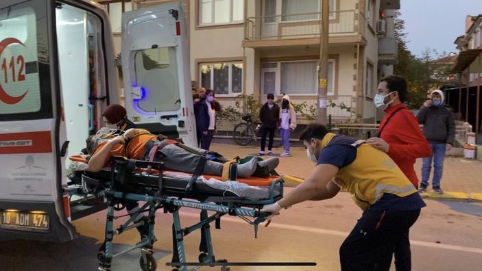 i Balıkesir'de su kanalına uçan araçta 3 kişi yaralandı