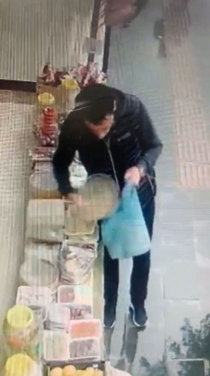 Batman’da, hırsızın rahat tavırları kameraya yansıdı