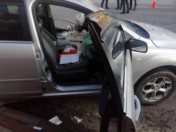 Bingöl’de öğrenci servisi ile otomobil çarpıştı: 3 yaralı