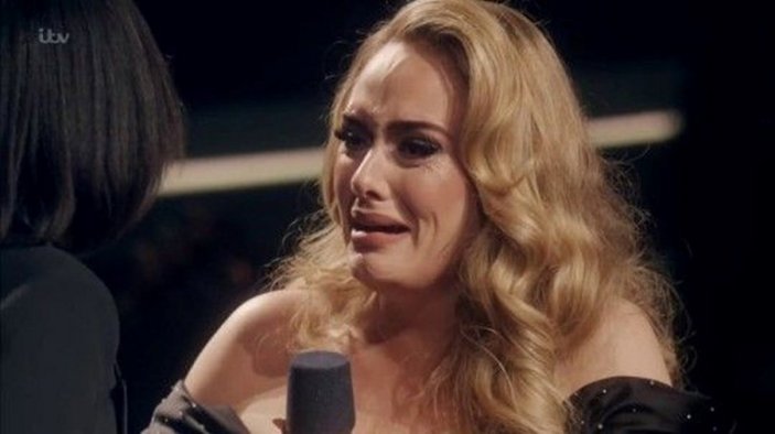 Adele'i ağlatan sürpriz