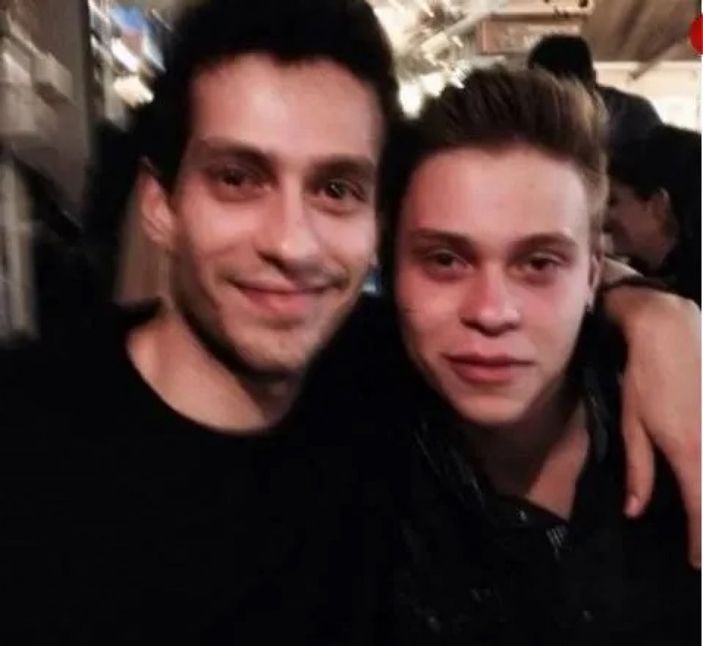 Yakışıklılık genetikmiş! Üç Kuruş'un Efe'si Ekin Koç'un kardeşi göründü...