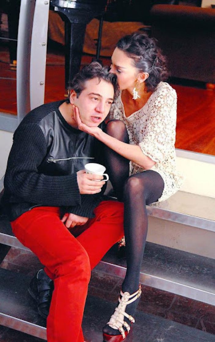 Camdaki Kız'ın Cana'sı bir dönemin tutkulu aşıklarından! Bakın eski sevgilisi kimmiş