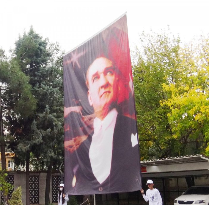 Diyarbakır'da 300 öğrenciden ‘Atatürk’ün çocuklarıyız' şarkısı